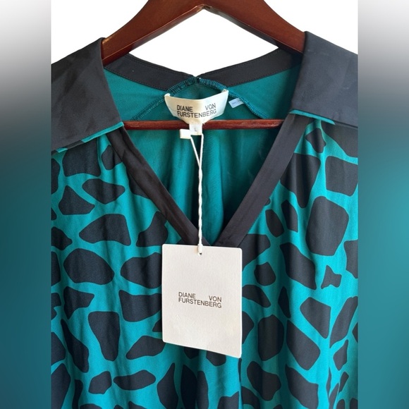 DIANE VON FURSTENBERG NWT Viole shirred printed jersey blouse Sz Large $388 MSRP - Picture 3 of 16